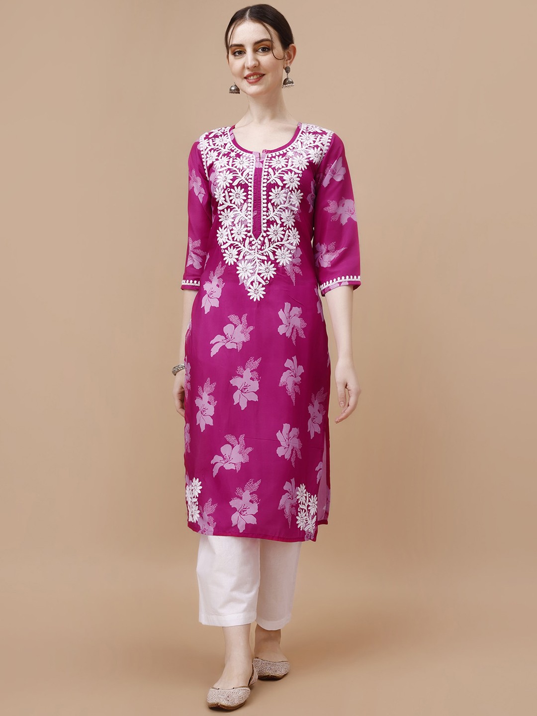 

SAZRIKA Floral Embroidered Round Neck Three-Quarter Sleeve Straight Kurta, Pink