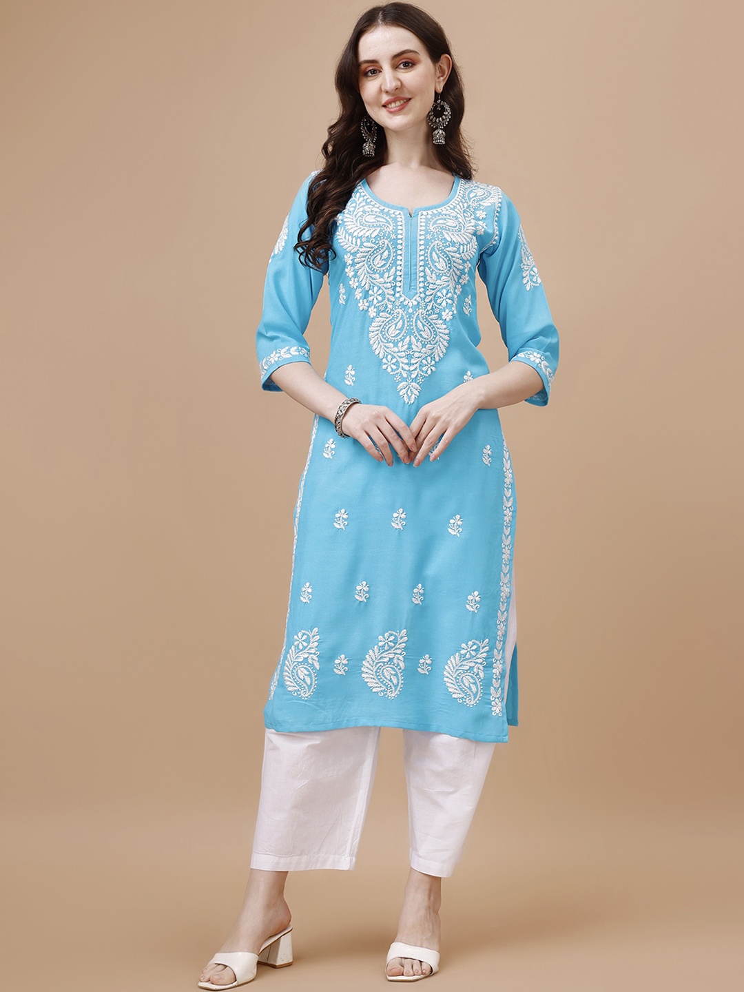 

SAZRIKA Ethnic Motifs Embroidered Thread Work Straight Kurta, Blue