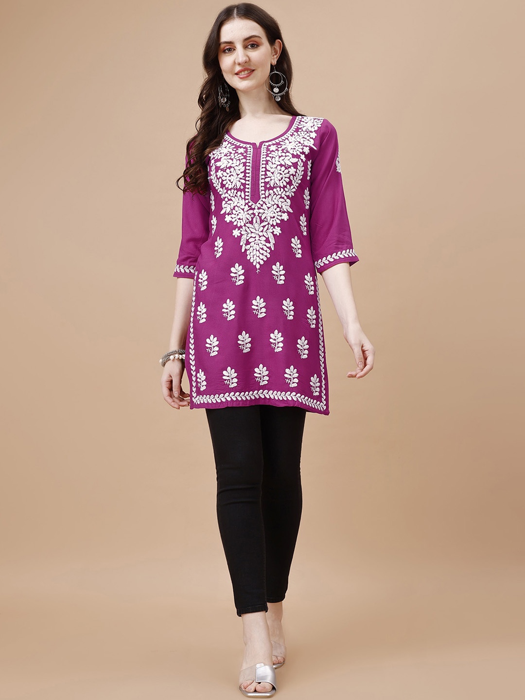 

SAZRIKA Floral Embroidered Straight Kurti, Magenta