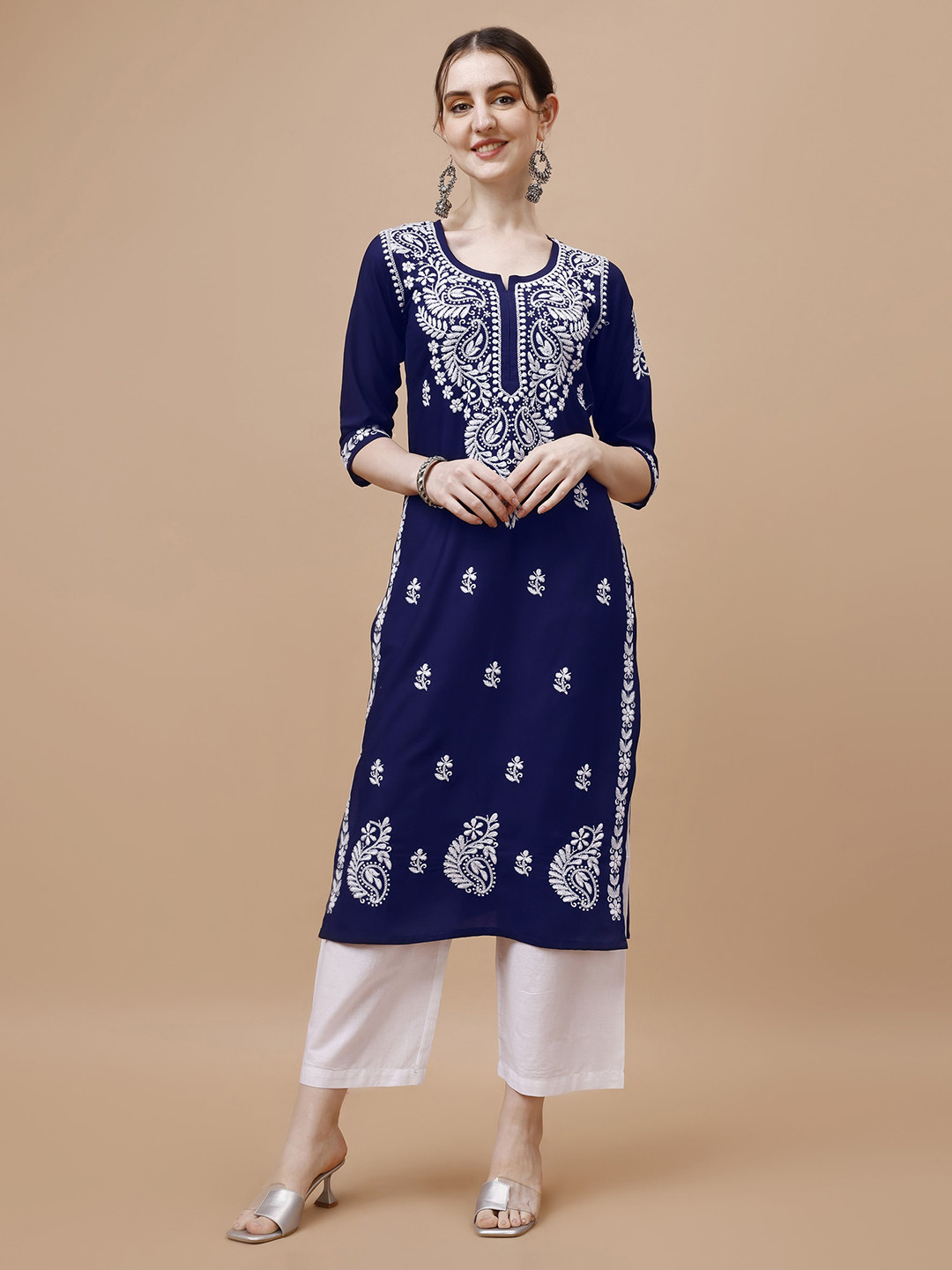 

SAZRIKA Floral Embroidered Regular Kurta, Navy blue