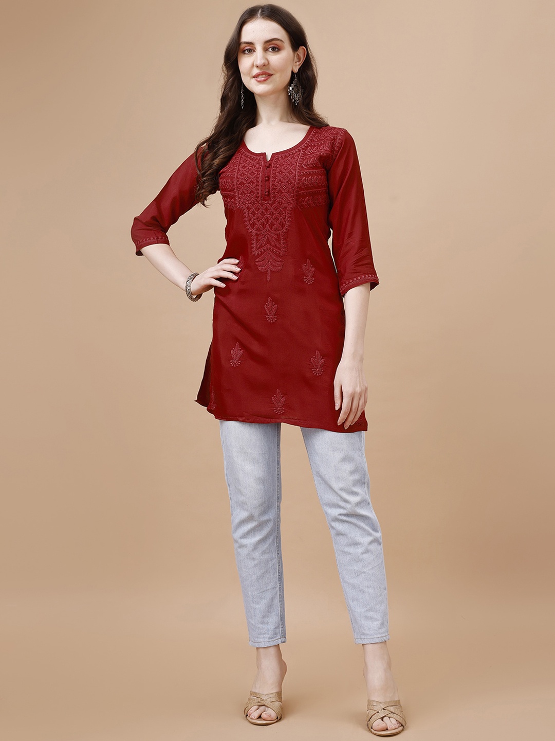 

SAZRIKA Ethnic Motifs Embroidered Chikankari Kurta, Maroon