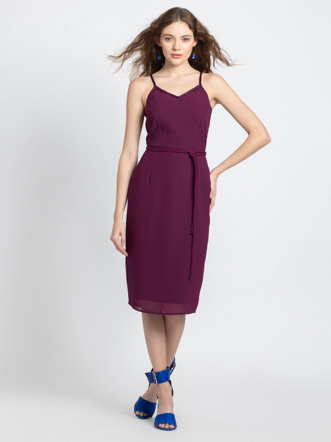 

SHAYE Shoulder Strapped Sequinned Georgette Sheath Dress, Purple