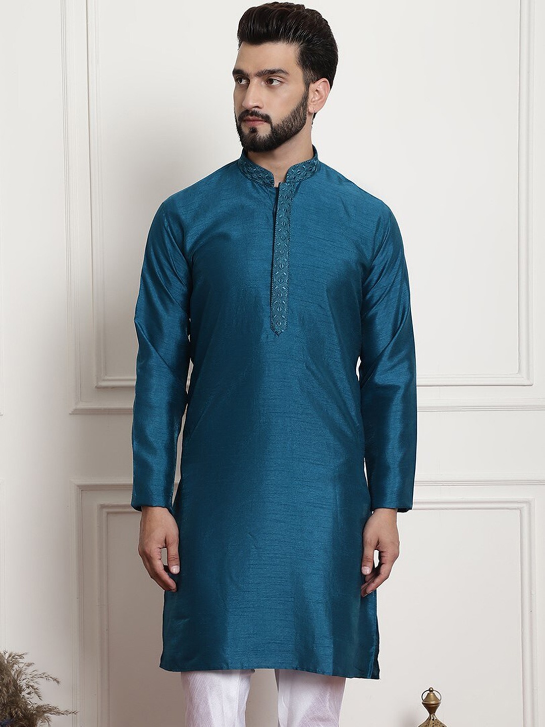 

Armaan Ethnic Mandarin Collar Straight Kurta, Blue