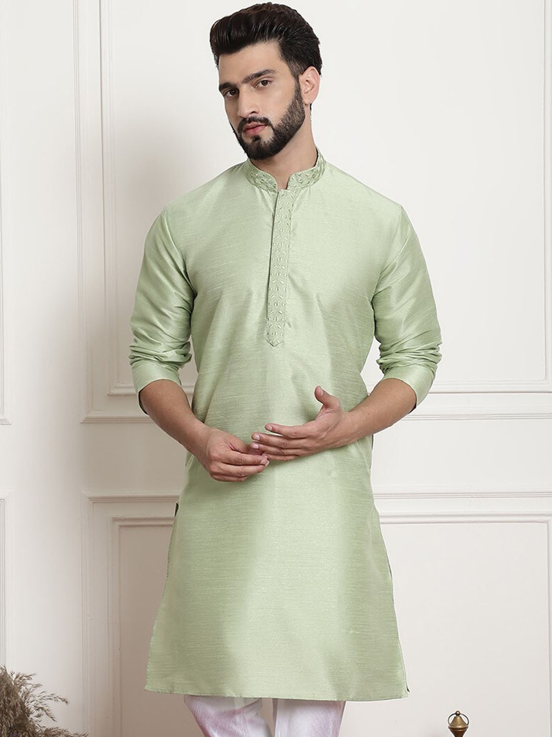

Armaan Ethnic Mandarin Collar Straight Kurta, Green