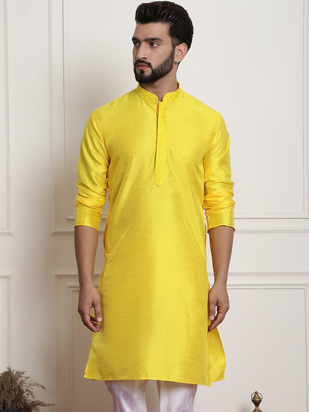 

Armaan Ethnic Mandarin Collar Straight Kurta, Yellow