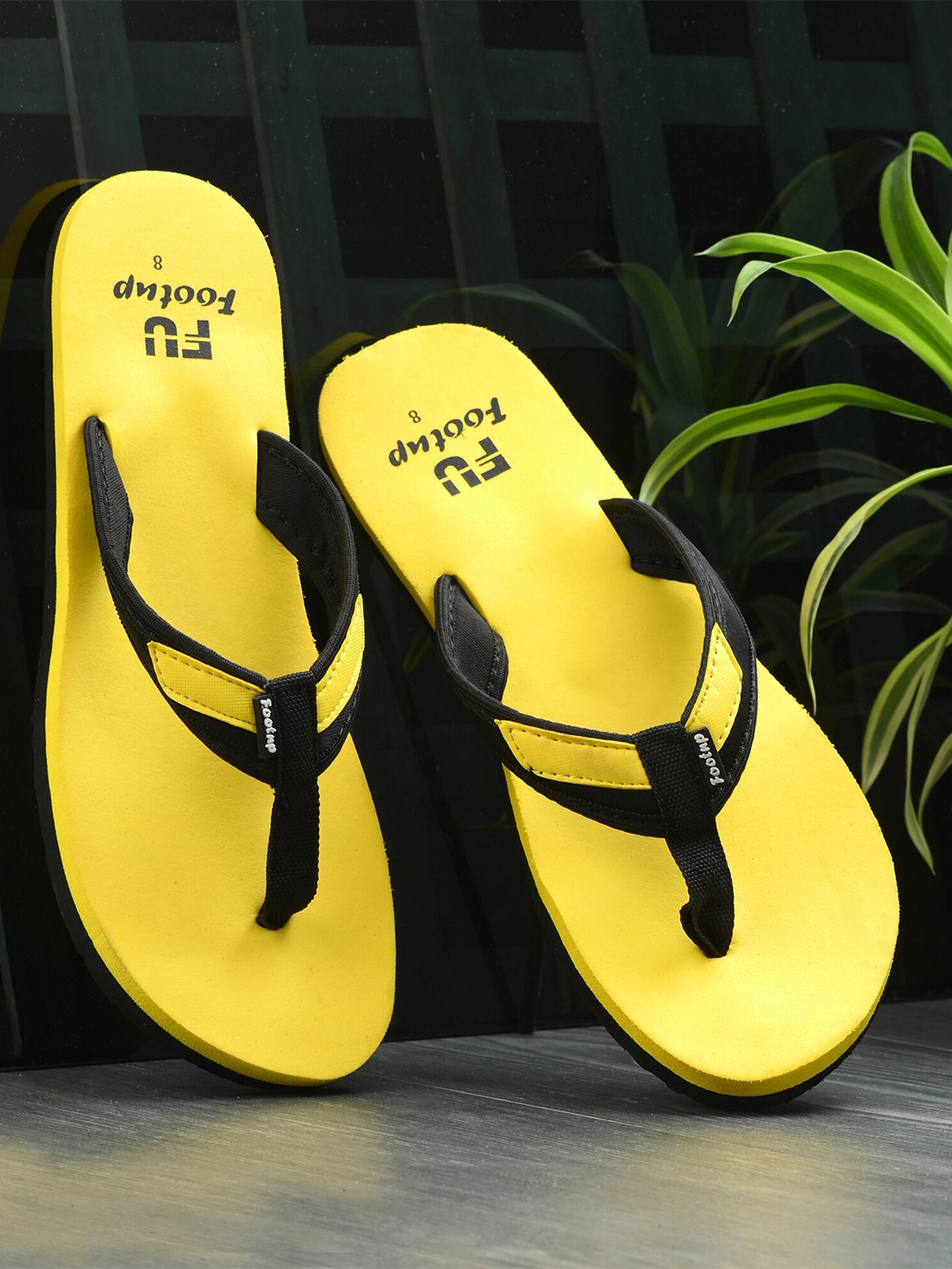 

FOOTUP Men Fabric Thong Flip-Flops, Yellow