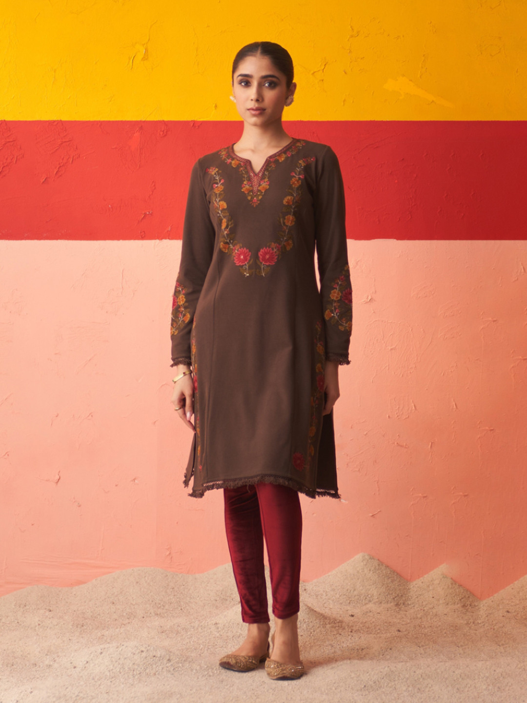 

Lakshita Floral Embroidered Sequins Woollen Straight Kurta, Brown