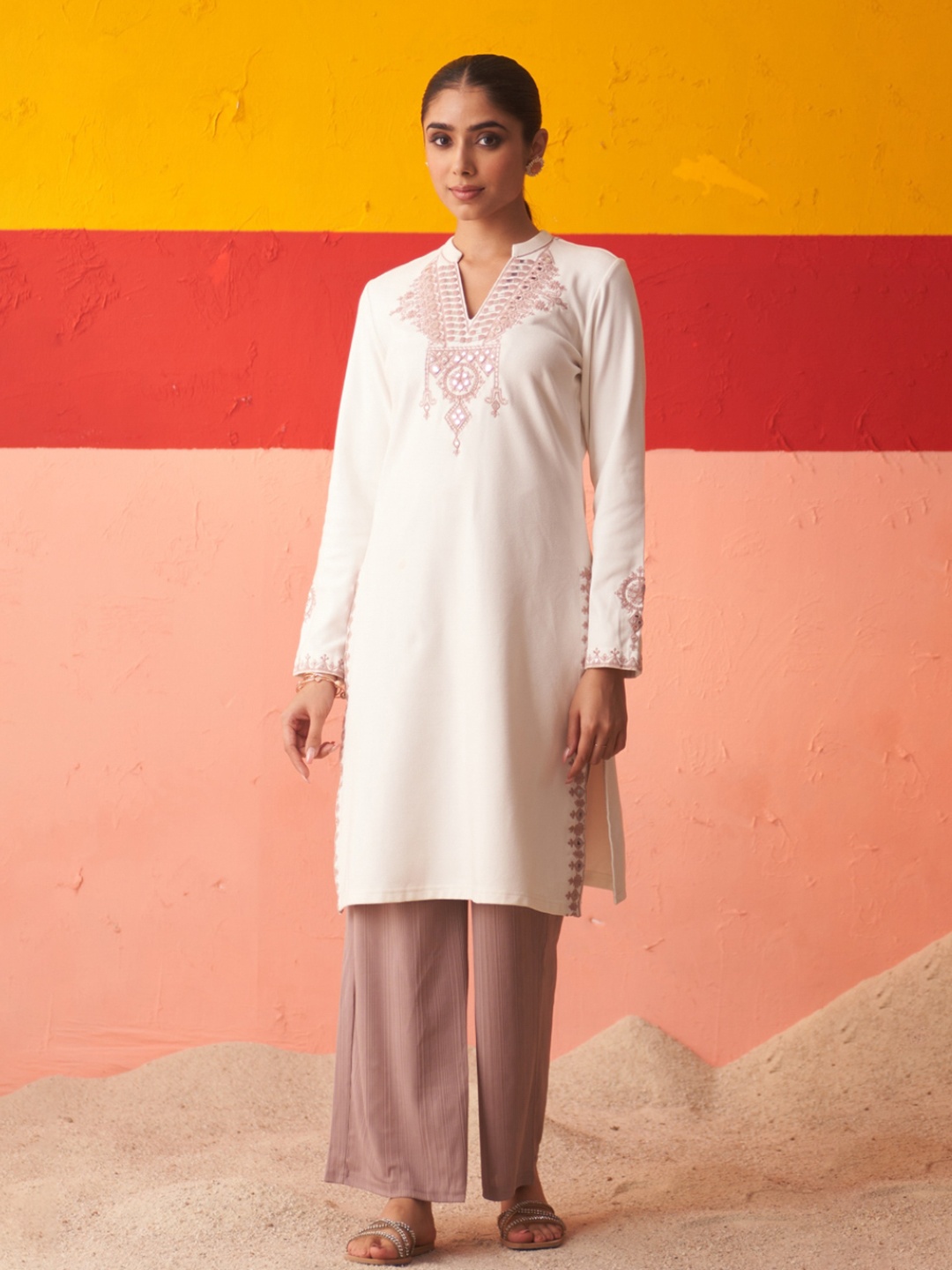 

Lakshita Ethnic Motifs Embroidered Mandarin Collar Mirror Work Woollen Straight Kurta, White