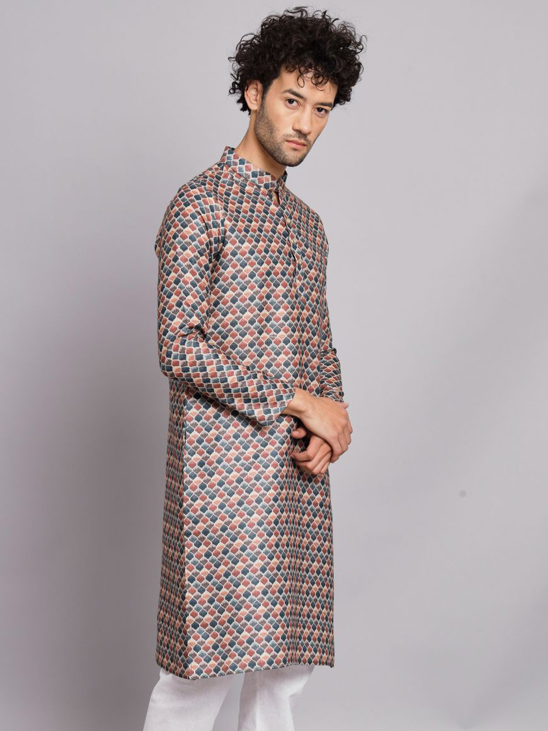 

FABDYOR Geometric Printed Mandarin Collar Straight Linen Kurta, Navy blue