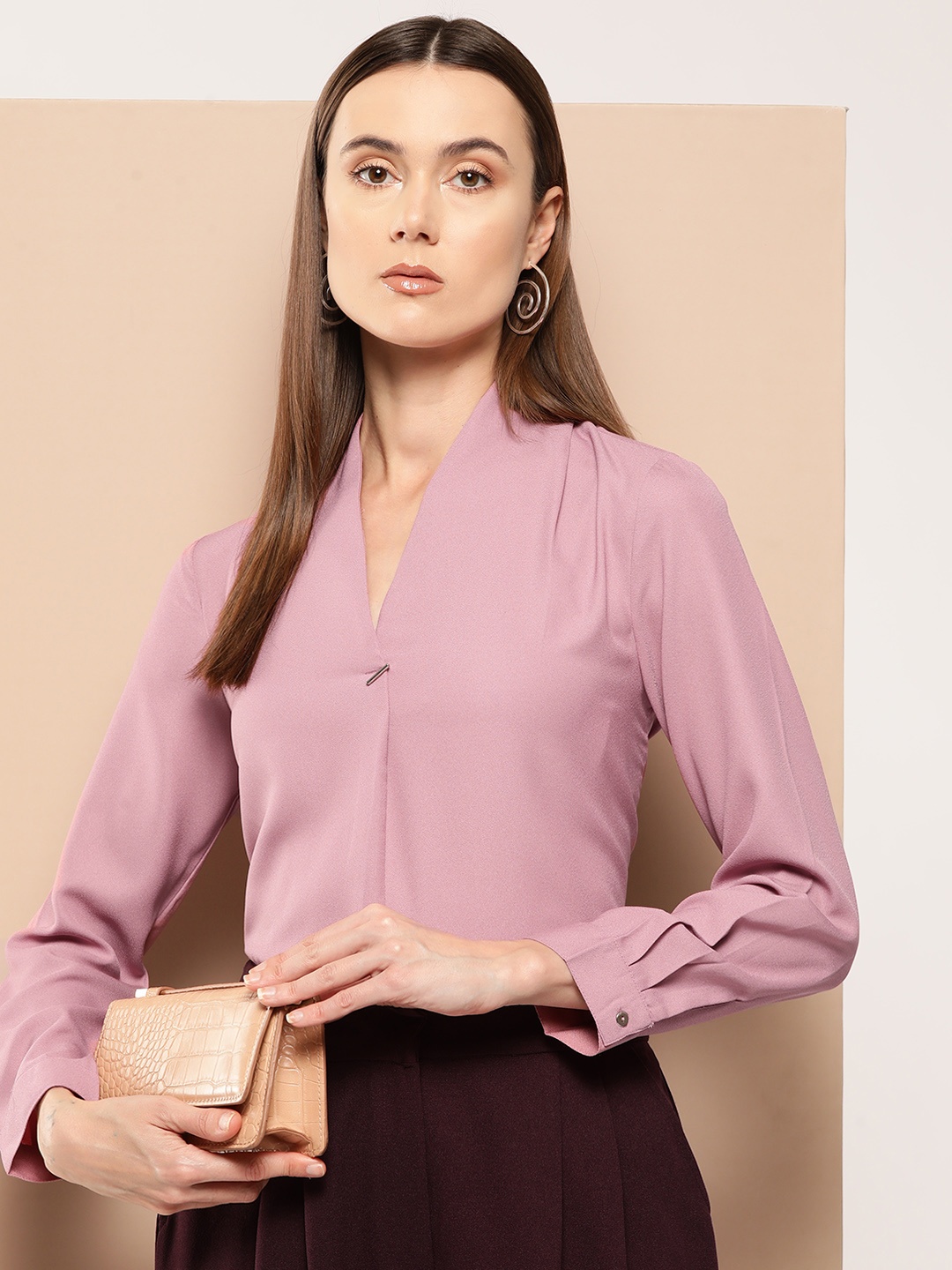 

her by invictus V-Neck Cuffed Sleeves Top, Mauve