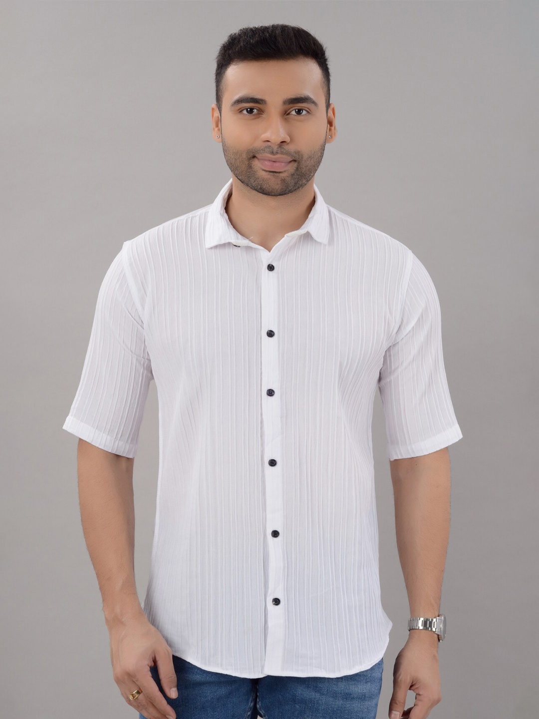 

VILLAIN Vertical Striped Cotton Classic Slim Fit Casual Shirt, White