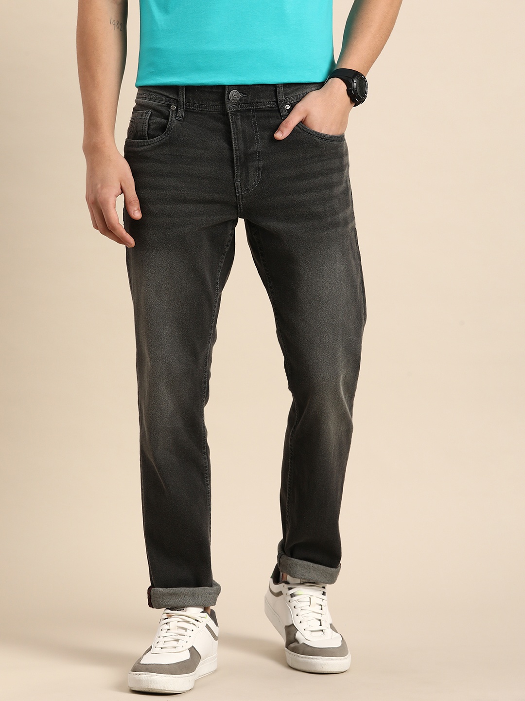 

Being Human Men Slim Fit Mid Rise Light Fade Stretchable Jeans, Grey