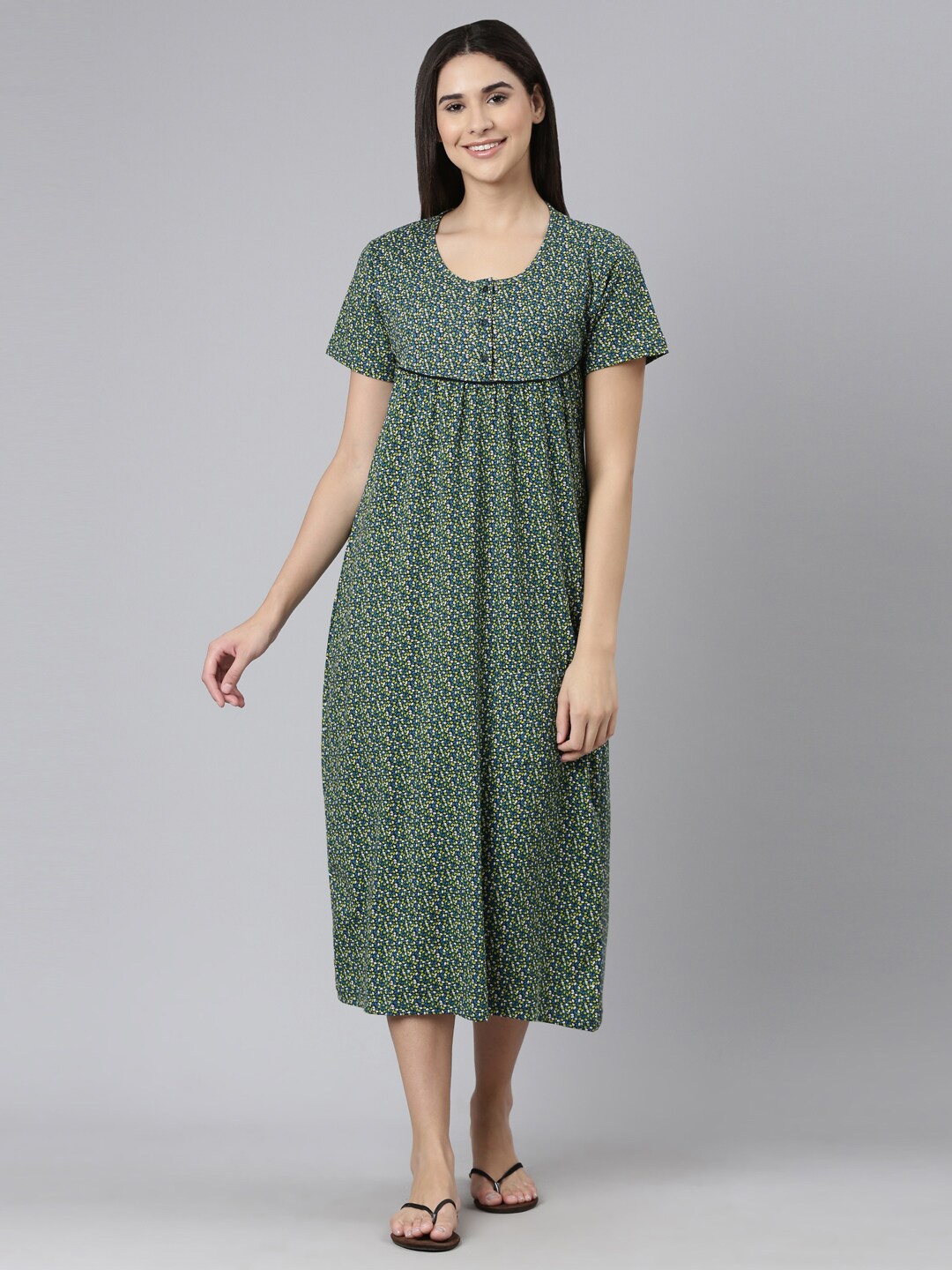 

Kryptic Black Printed Pure Cotton Midi Nightdress, Green