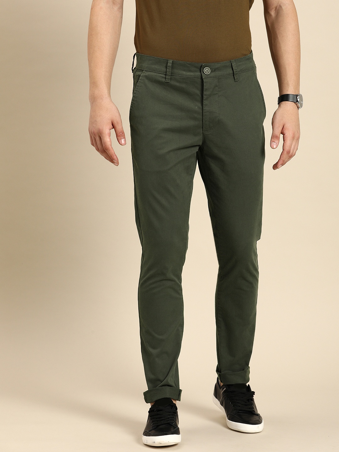 

Being Human Men Mid-Rise Solid Chinos, Green