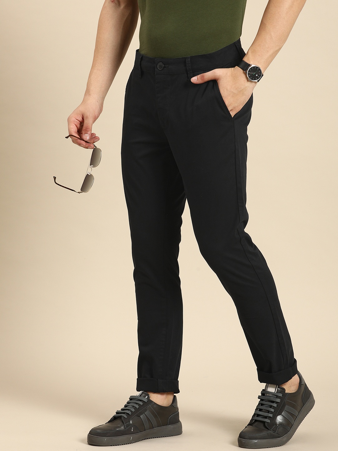 

Being Human Men Solid Mid-Rise Regular Fit Chinos, Black