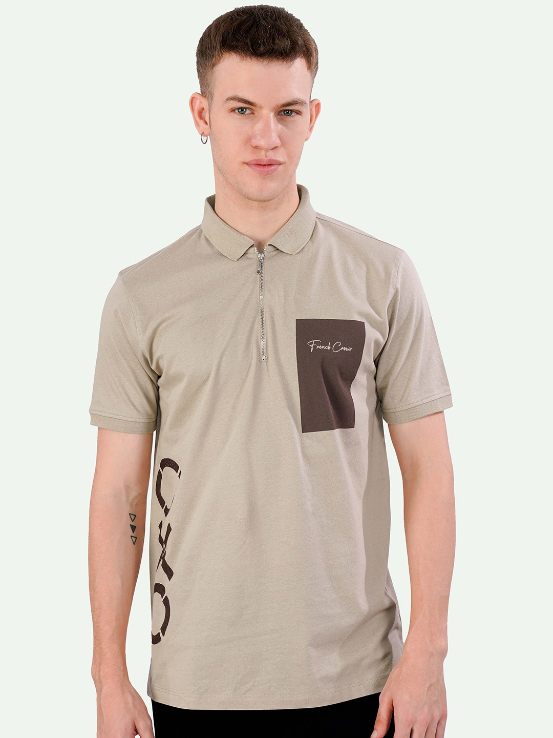

FRENCH CROWN Typography Printed Polo Collar T-shirt, Brown