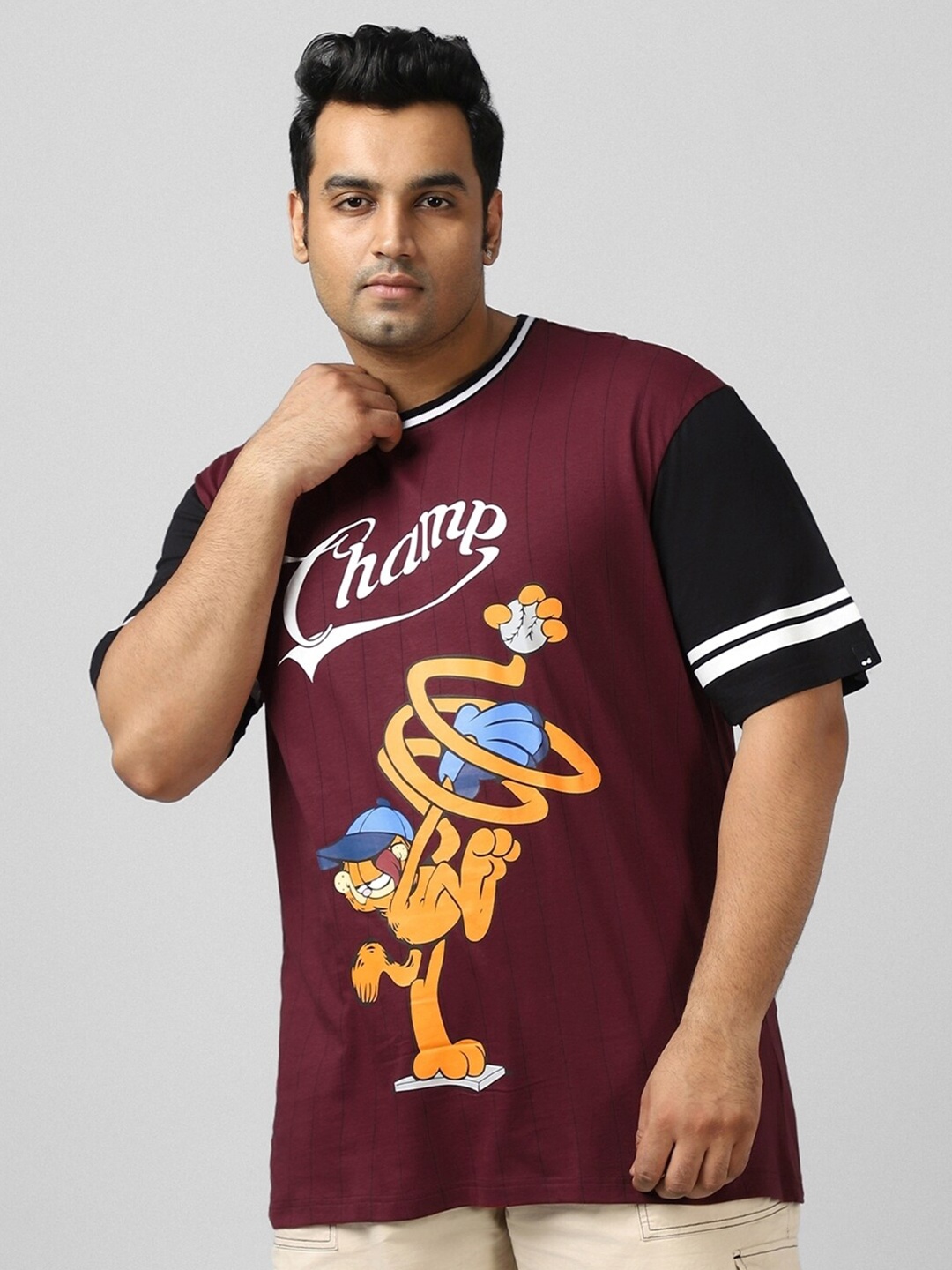 

Bewakoof Plus Size Graphic Printed Oversized Cotton T-shirt, Maroon