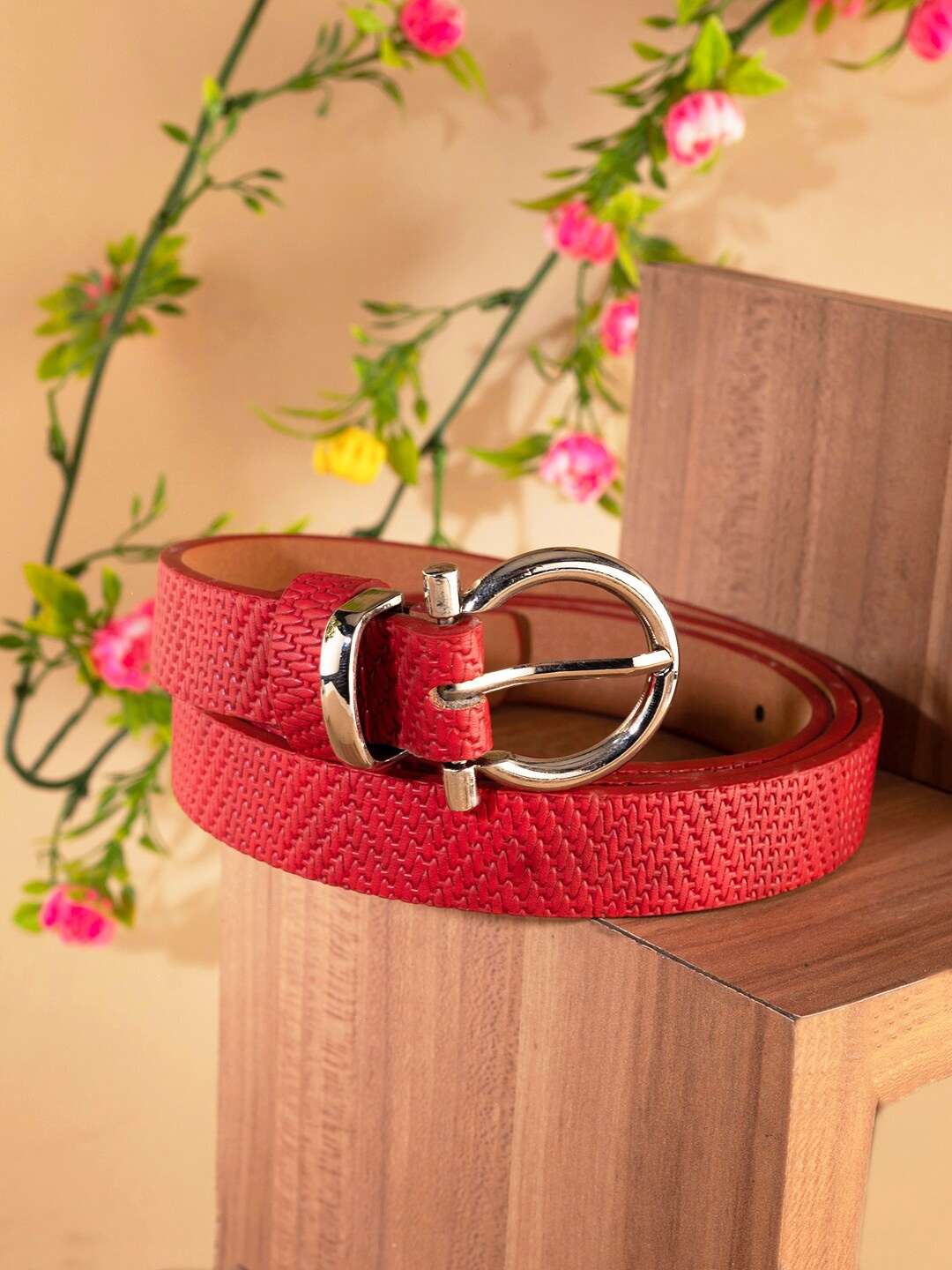 

BuckleUp Women Textured Slim Belt, Red