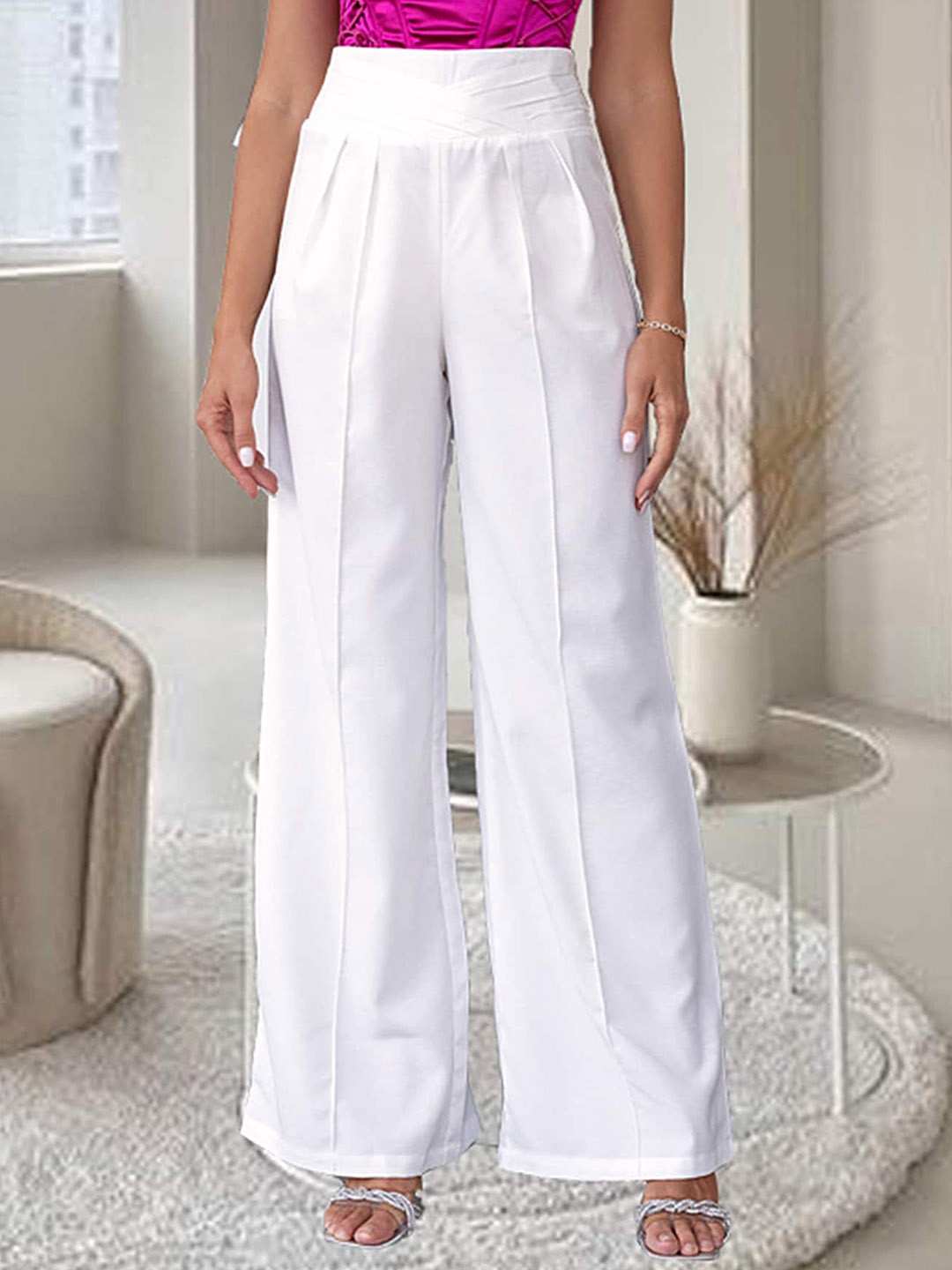 

LULU & SKY Women High-Rise Parallel Trousers, White