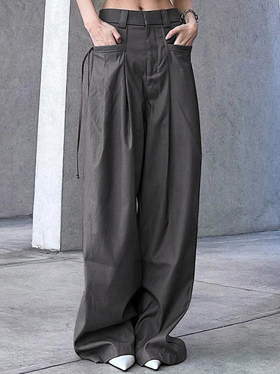 

LULU & SKY Women Mid Rise Trousers, Grey