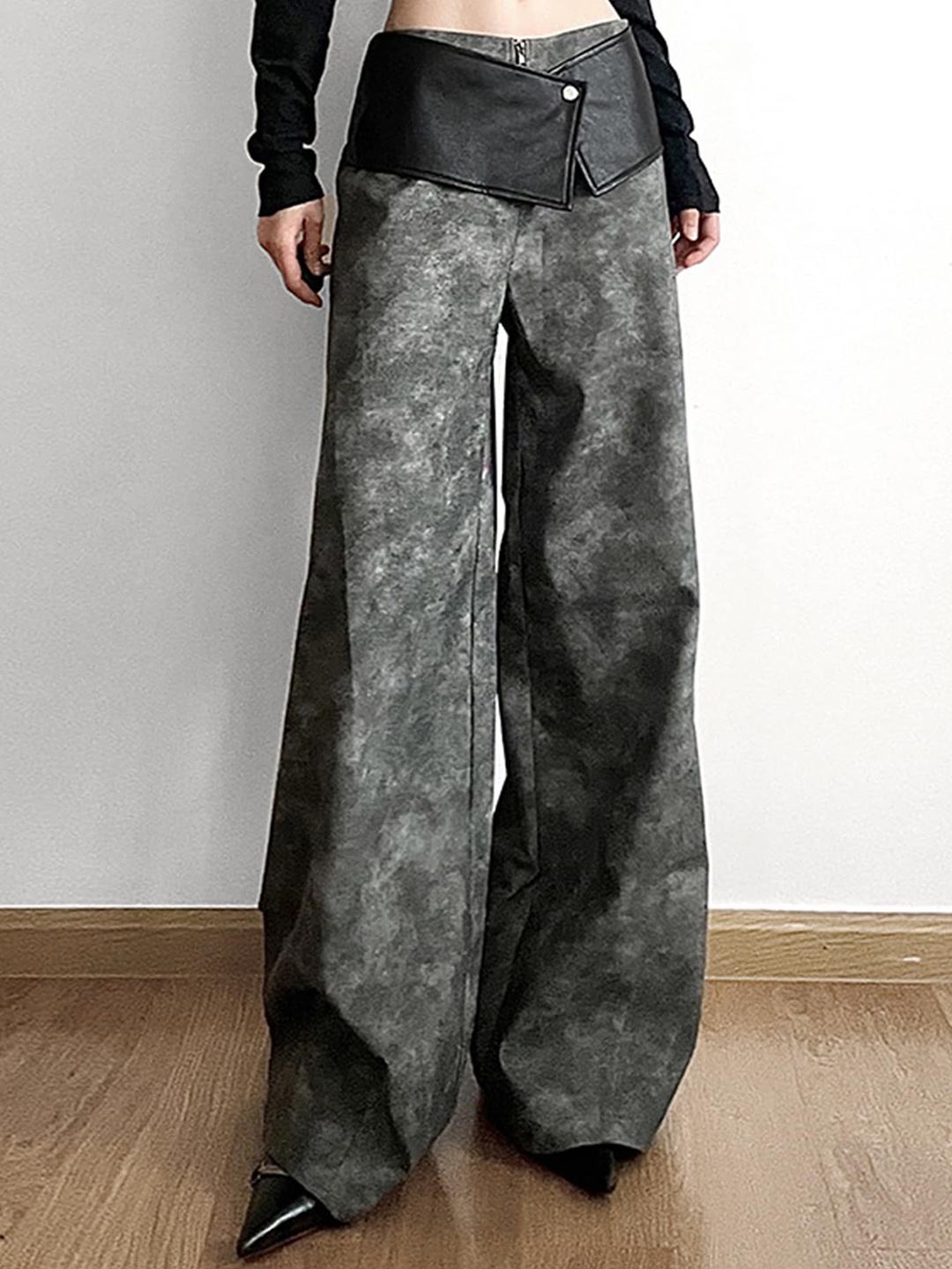 

LULU & SKY Women Faded Low-Rise Plain Regular Trousers, Grey