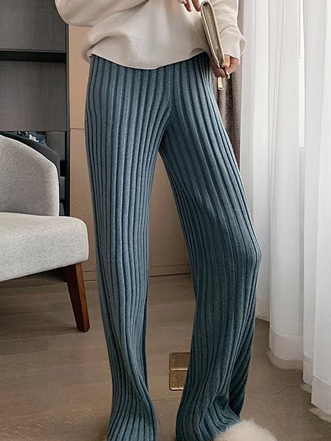 

LULU & SKY Women Striped Mid-Rise Regular Trouser, Blue
