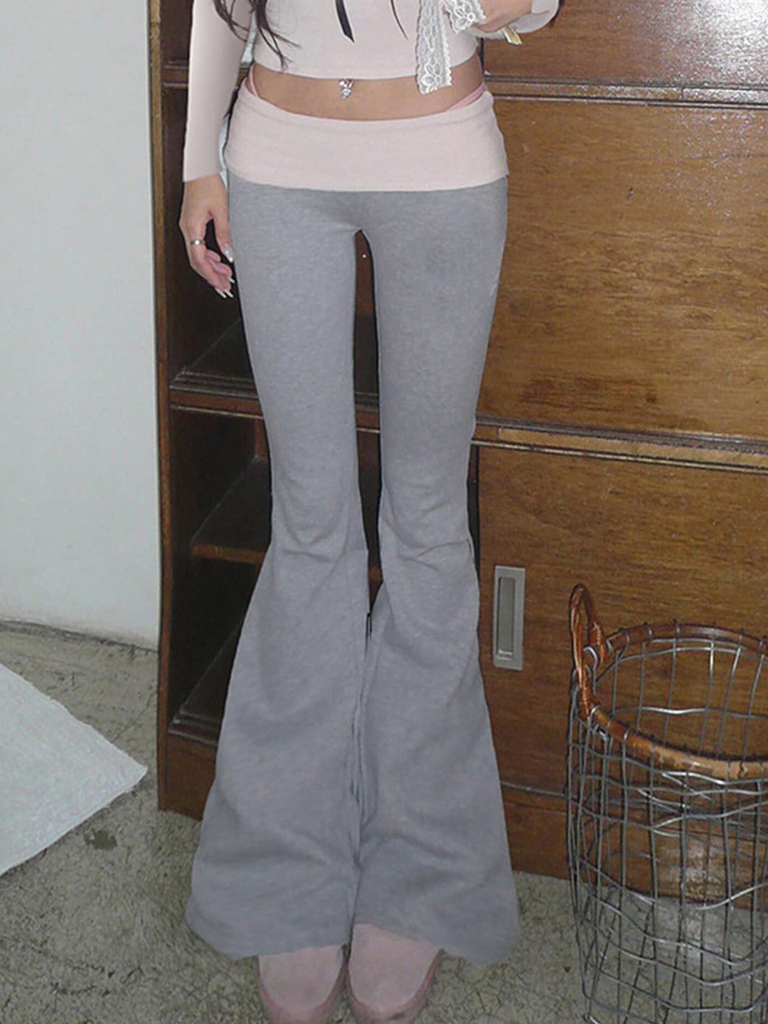 

LULU & SKY Women Mid Rise Bootcut Trousers, Grey