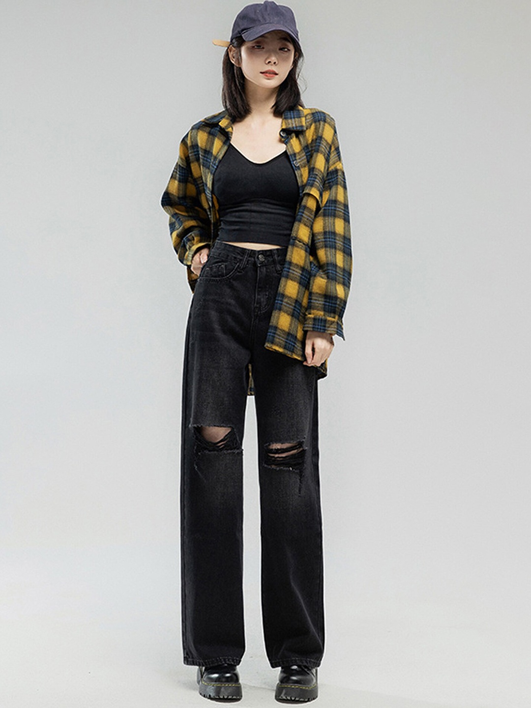 

LULU & SKY Women Mildly Distressed High-Rise Straight Fit Stretchable Jeans, Black