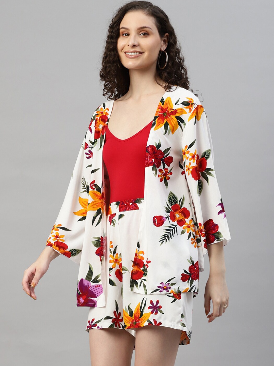 

DEEBACO Floral Printed Shrug With Shorts Co-Ords, White