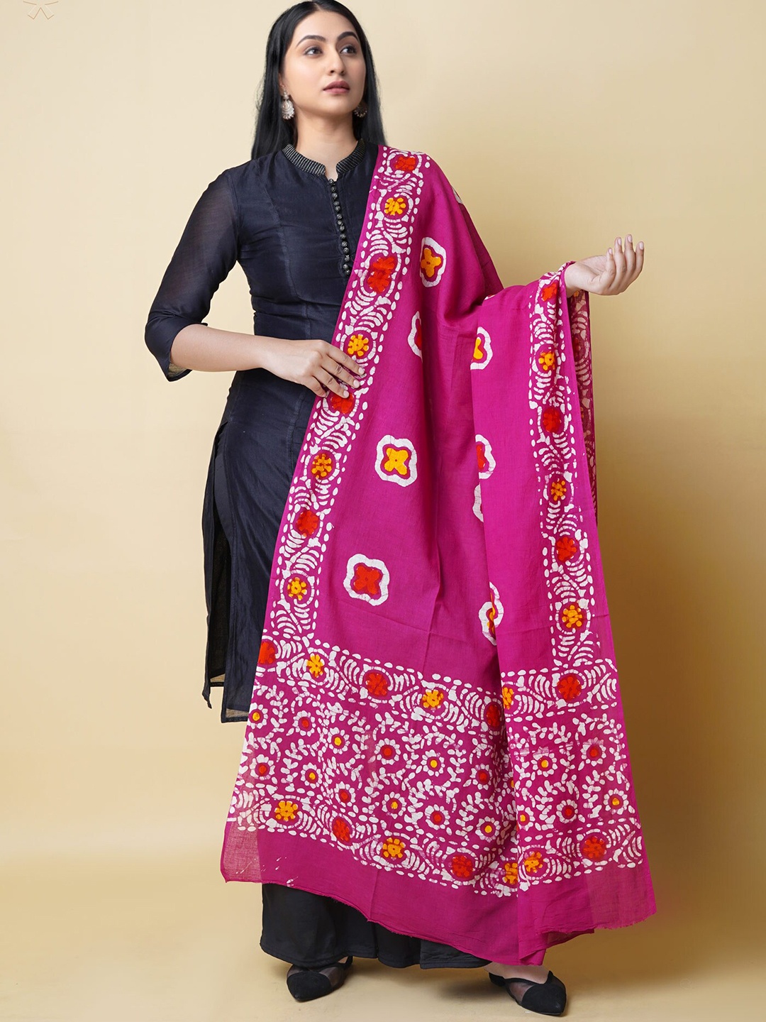 

Unnati Silks Ethnic Motifs Batik Printed Pure Cotton Dupatta, Pink