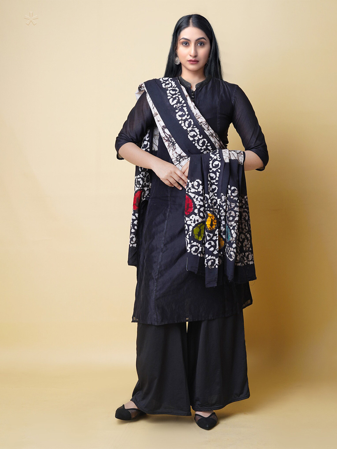 

Unnati Silks Ethnic Motifs Printed Pure Cotton Batik Dupatta, Black
