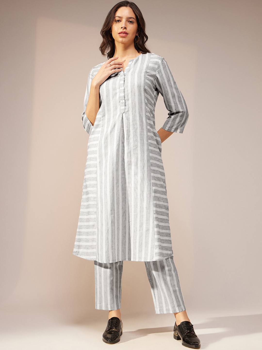 

Pink Fort Striped Mandarin Collar A-Line Kurta With Trousers, Grey