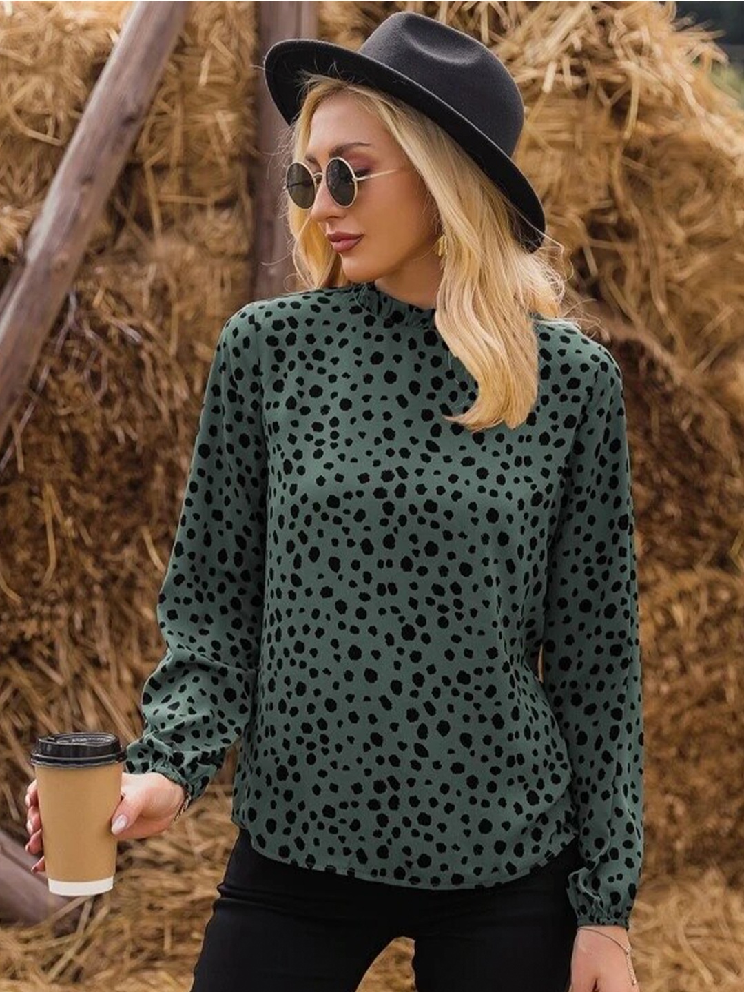 

Stylecast X Slyck Animal Printed Puff Sleeve Ruffles Top, Green