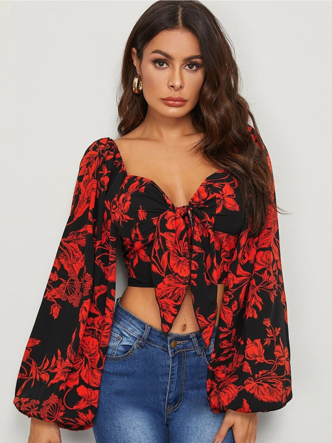 

Stylecast X Slyck Floral Printed Sweetheart Neck Puff Sleeves Smocked Regular Crop Top, Black