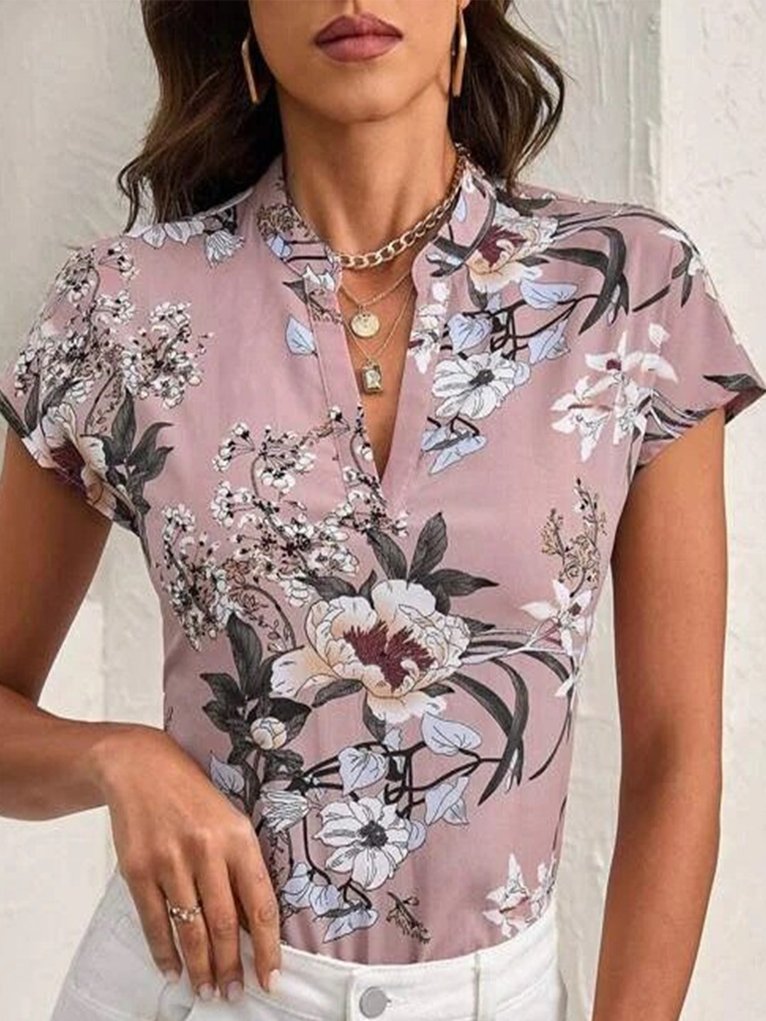

Stylecast X Slyck Pink Floral Printed Mandarin Collar Top