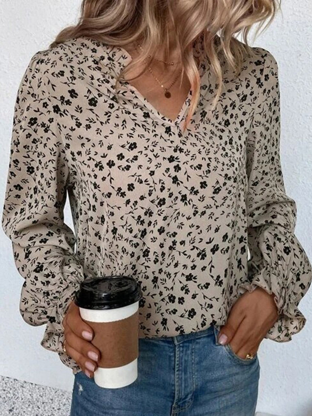 

Stylecast X Slyck Floral Printed Puff Sleeves Top, Beige