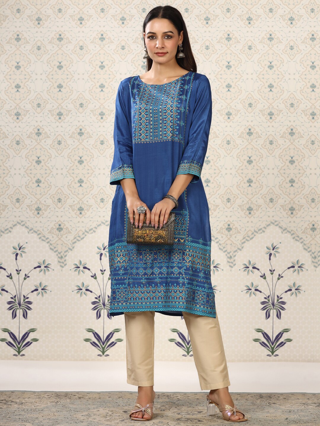 

Ode by House of Pataudi Geometric Printed Straight Kurta, Blue