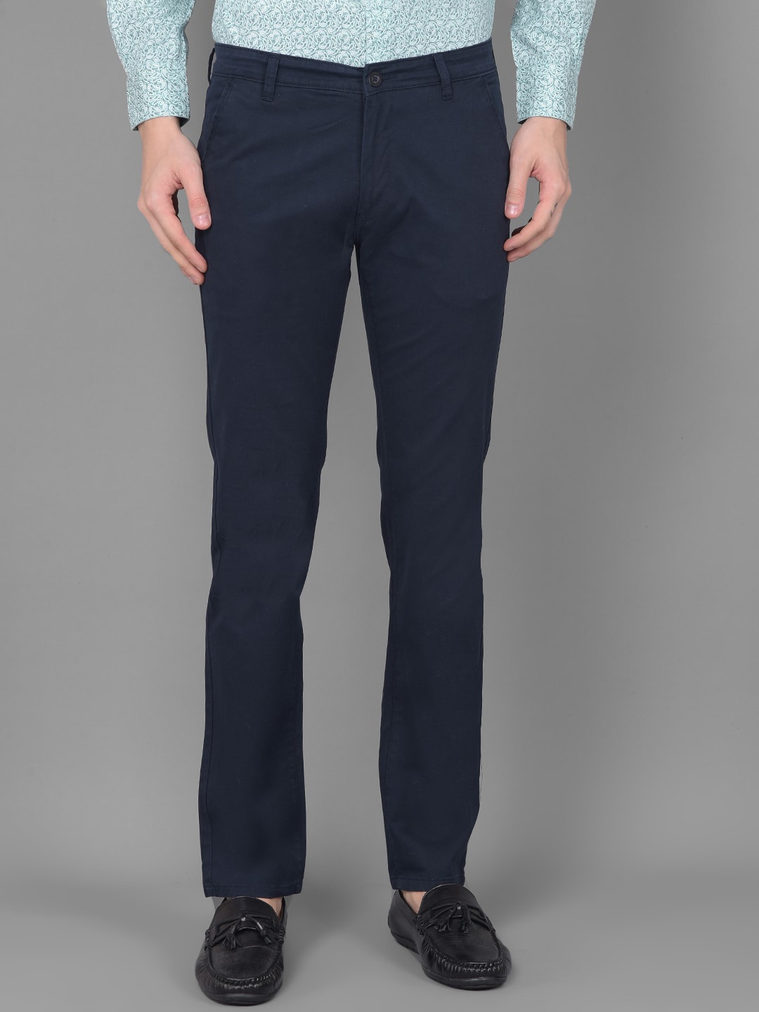 

Canary London Men Smart Slim Fit Mid-Rise Wrinkle Free Cotton Chinos, Navy blue