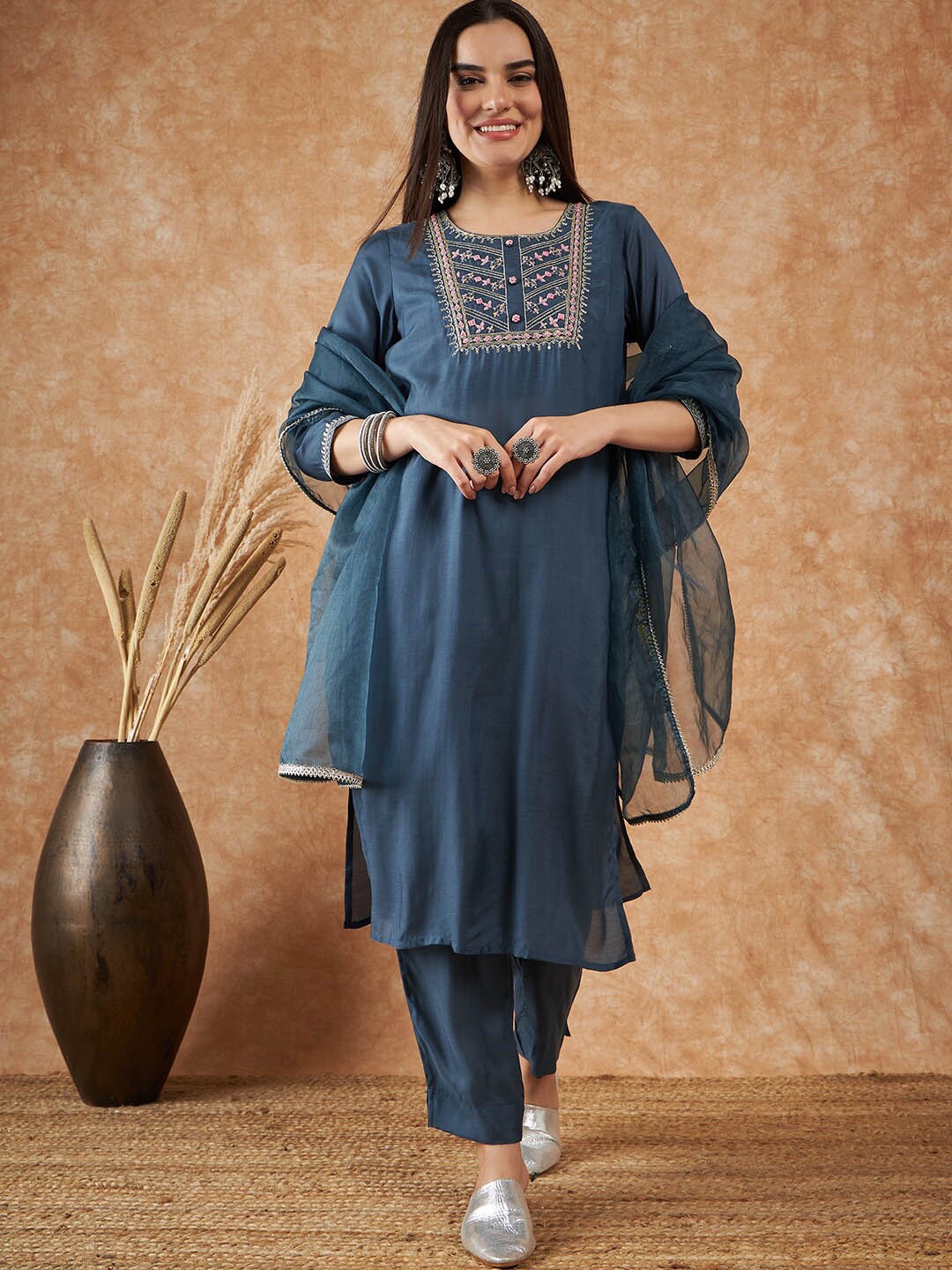 

Sangria Ethnic Motifs Yoke Design Thread Work Pure Silk Kurta With Trouser & Dupatta, Teal