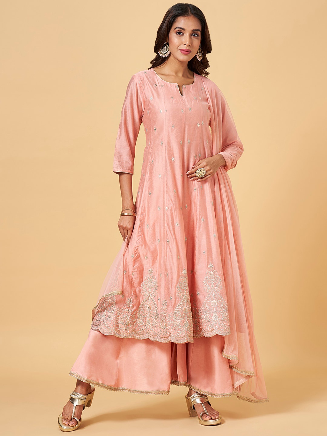 

RANGMANCH BY PANTALOONS Ethnic Motifs Embroidered Sequinned Kurta With Palazzos & Dupatta, Peach