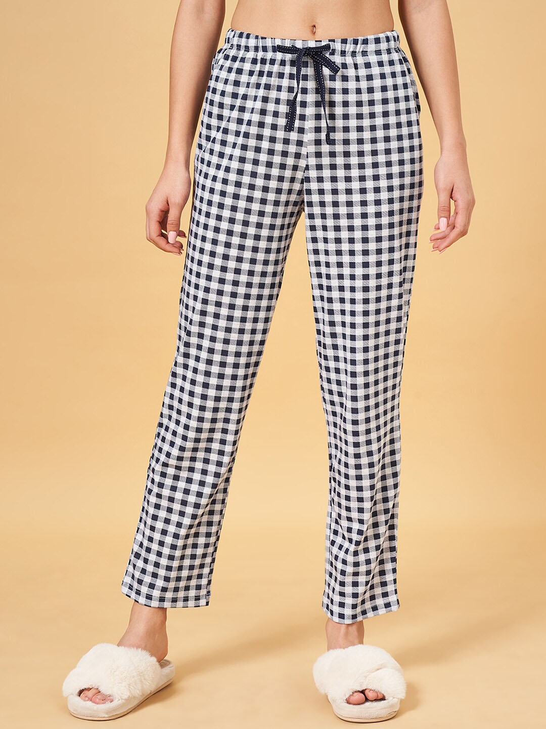 

Dreamz by Pantaloons Women Checked Mid-Rise Cotton Straight Lounge Pants, Navy blue