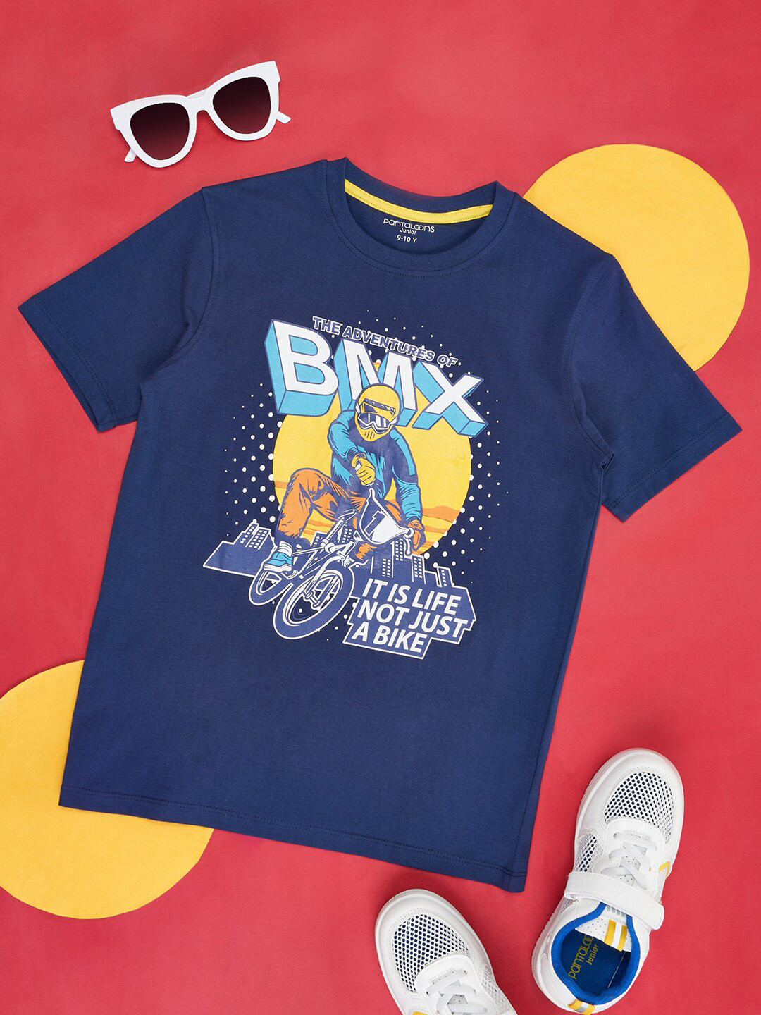 

Pantaloons Junior Boys Graphic Printed Cotton T-shirt, Navy blue