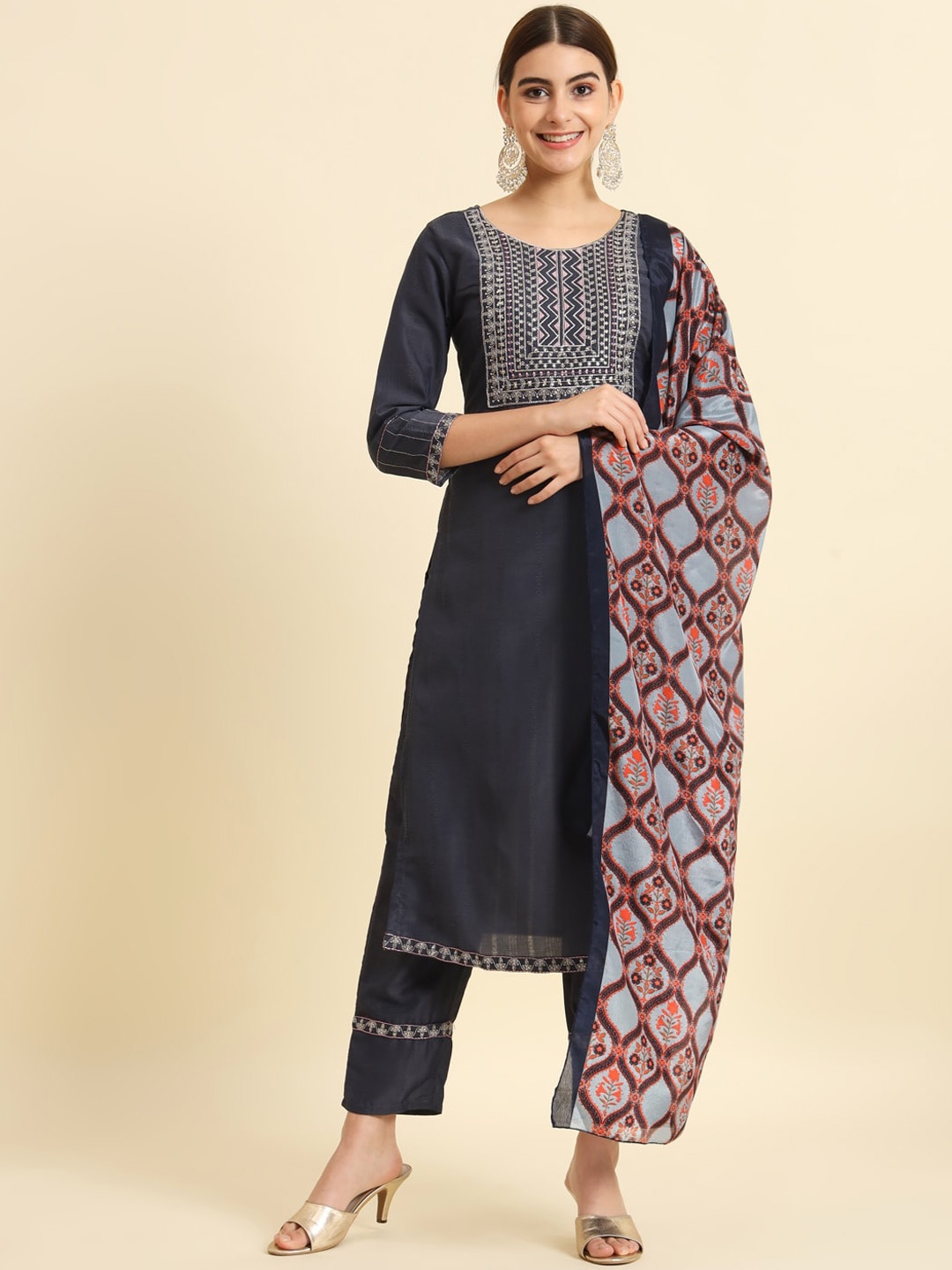 

THE52 Ethnic Yoke Design Pleated Sequinned Kurta With Trousers & Dupatta, Grey