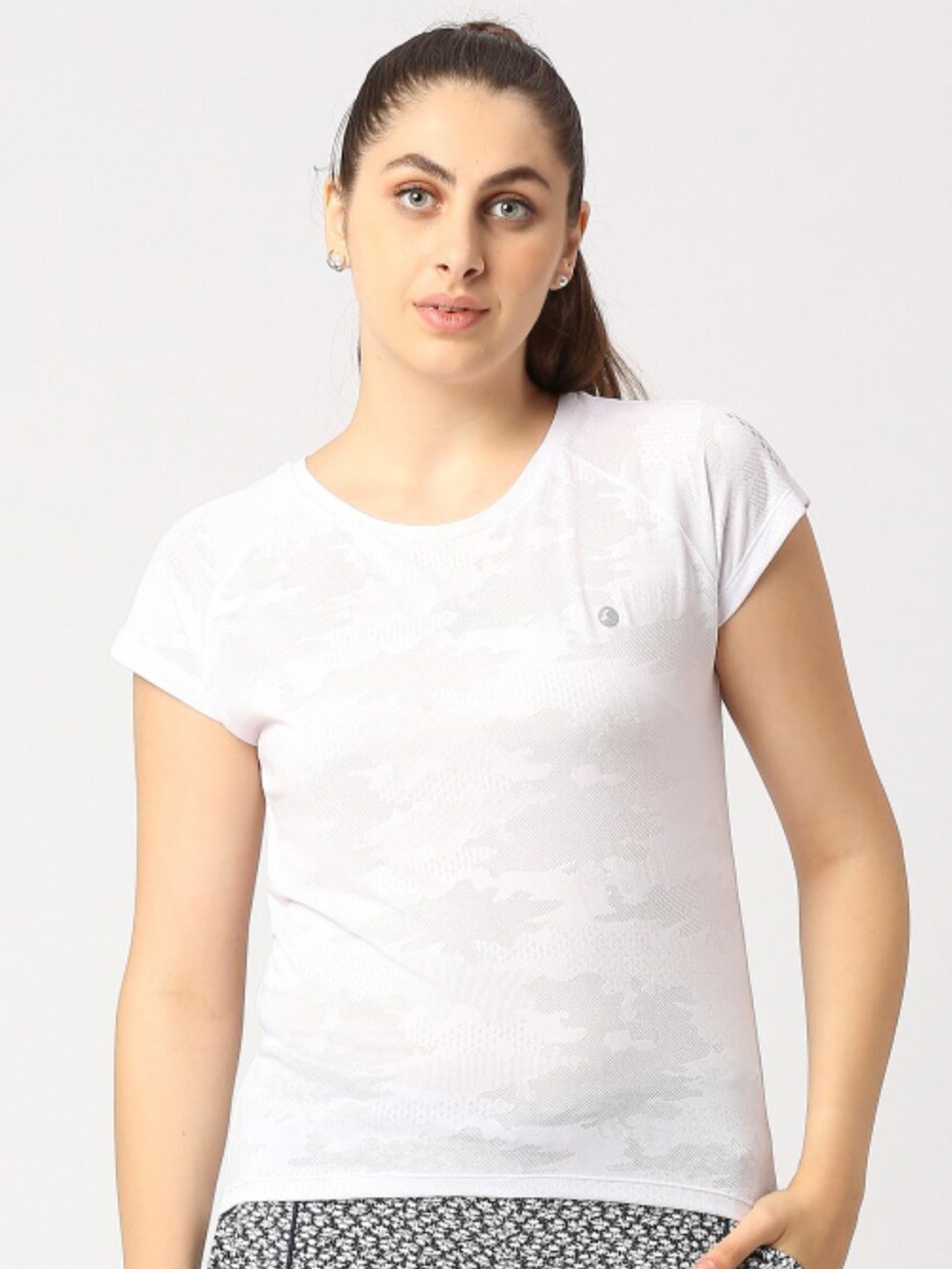 

Lovable Sport Round Neck Jacquard T-shirt, White