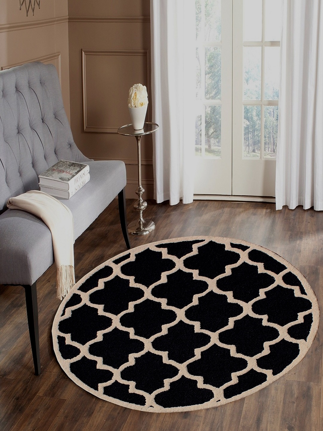 

MRIC Black Geometric Hand Tufted Woollen Carpet