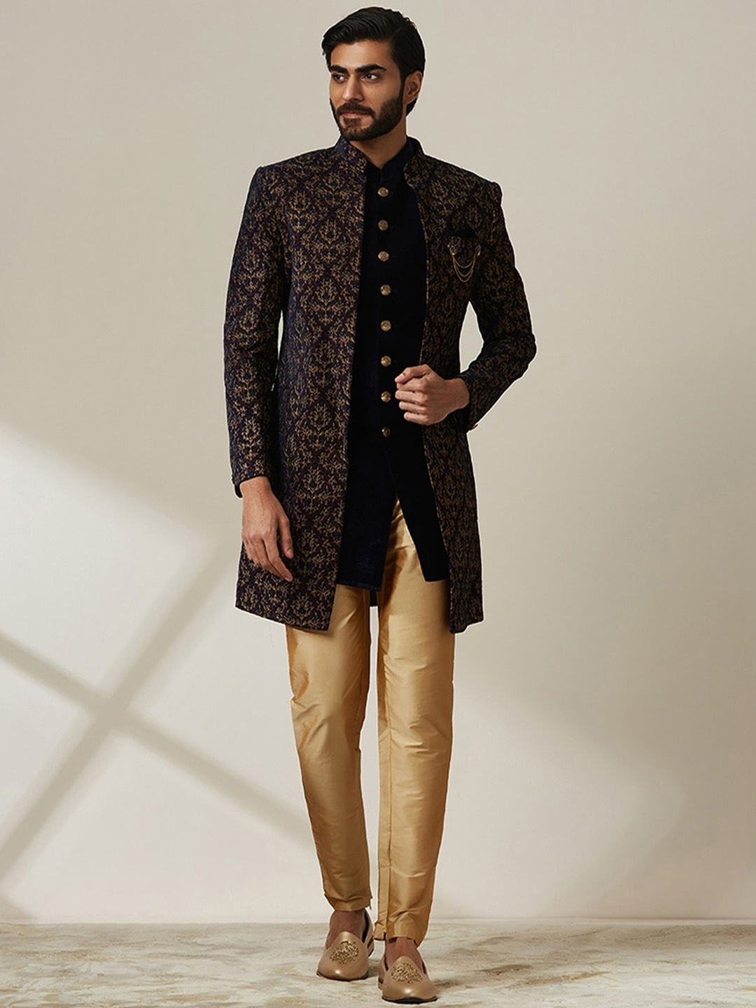 

Twamev Self Design Velvet Sherwani Set, Navy blue