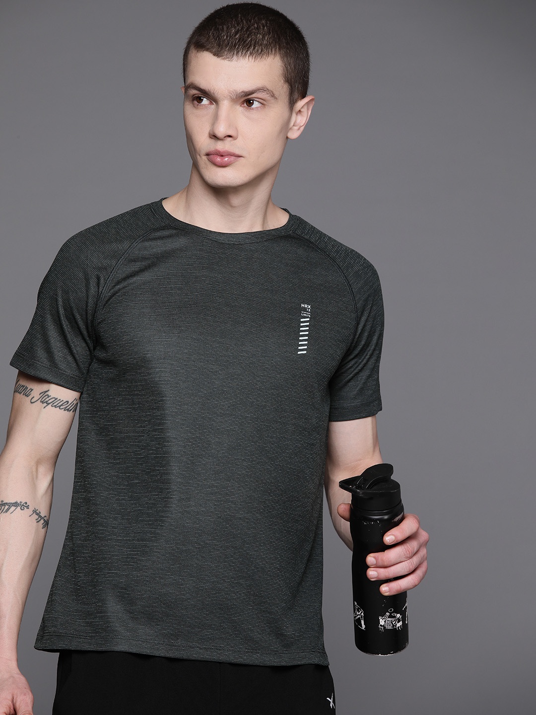 

HRX by Hrithik Roshan Men Striped Raglan Sleeves Rapid-Dry Sports T-shirt, Black