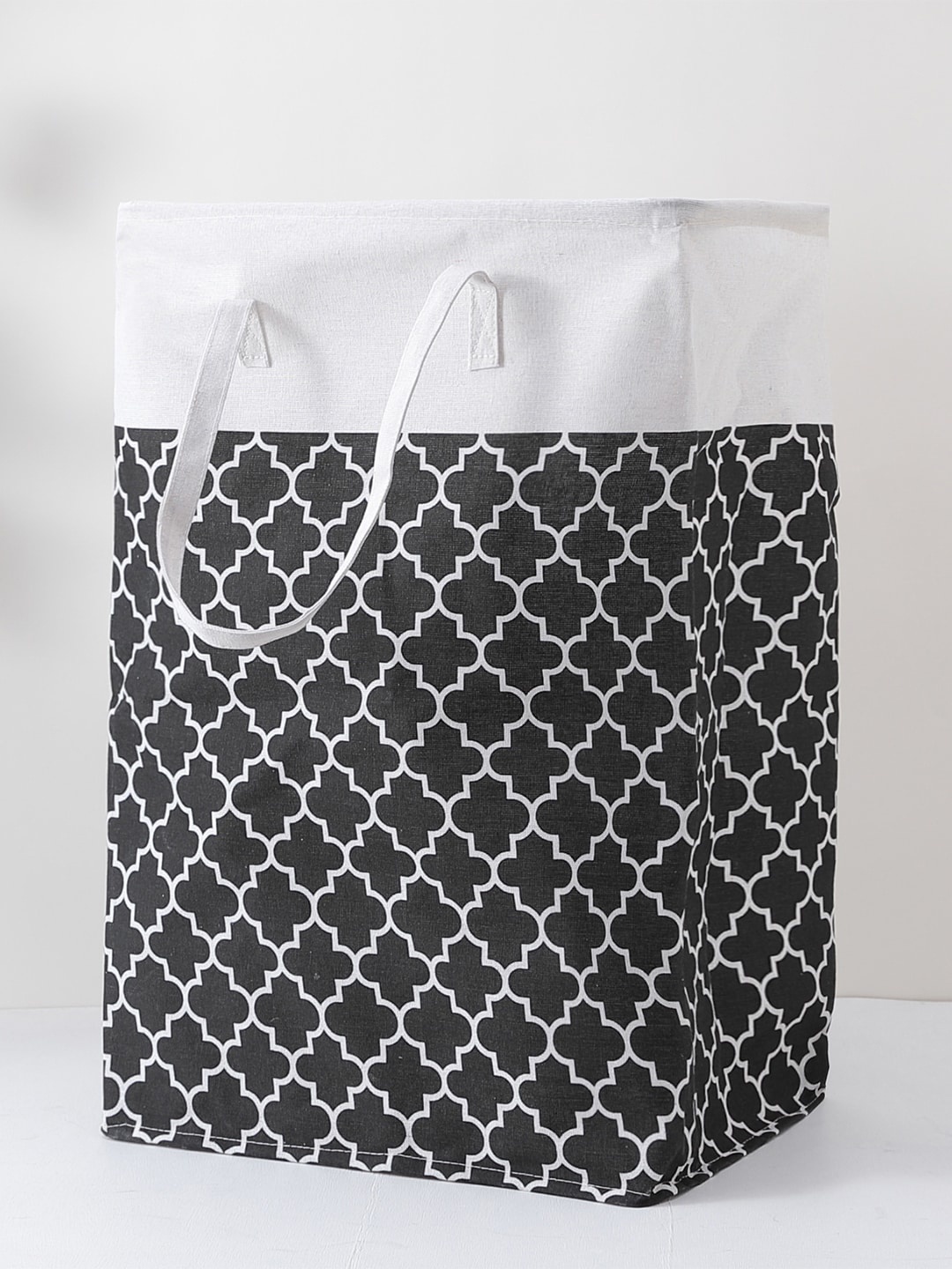 

Kuber Industries Black & White Printed Foldable Laundry Bag