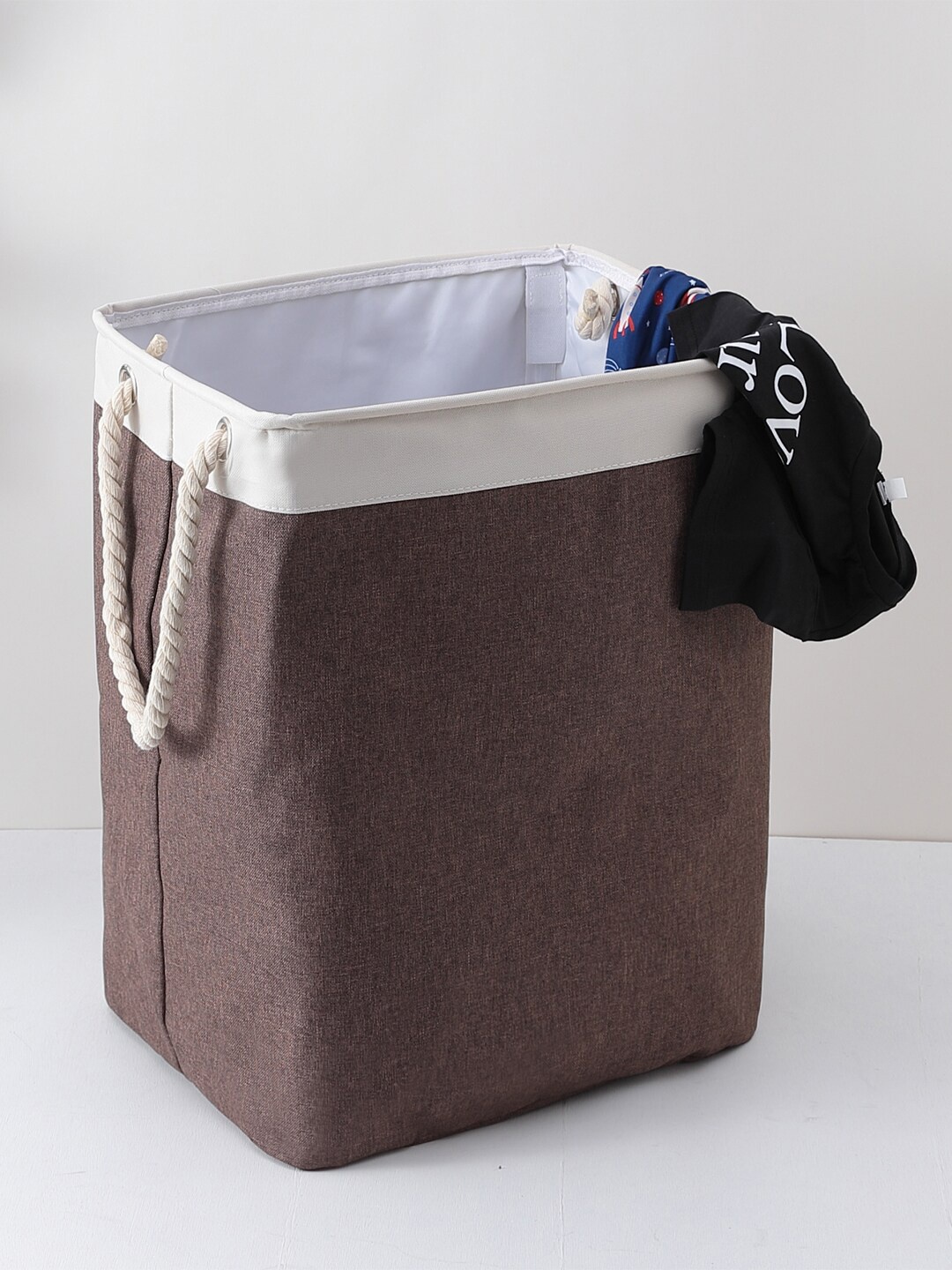 

Kuber Industries Brown & White Foldable Laundry Bag