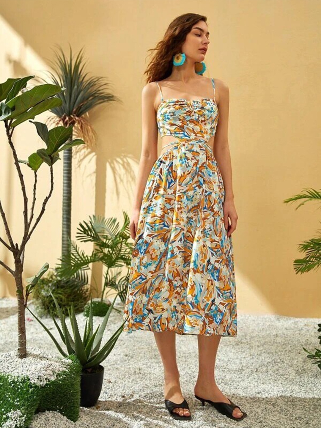 

Stylecast X Slyck Abstract Printed Cut-Outs Fit Flare Midi Dress, Blue